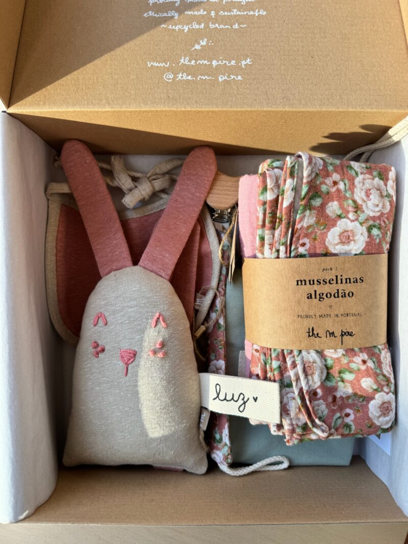 Baby box 4 - 5 artigos